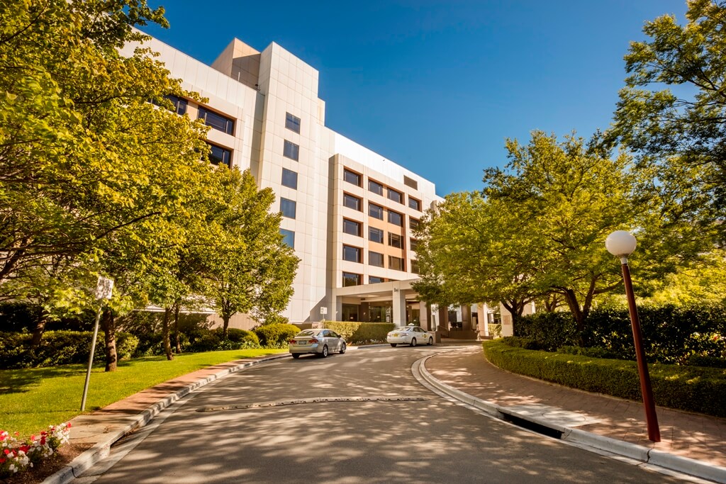 Crowne Plaza Canberra